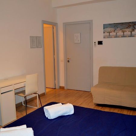 Check-Inn Rooms Рим Екстериор снимка
