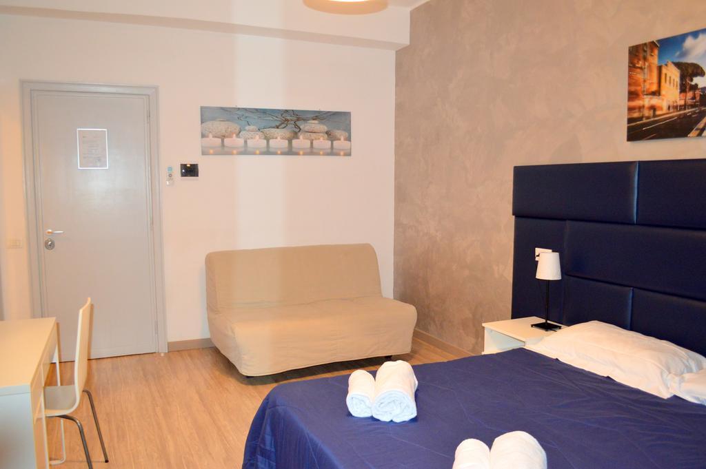 Check-Inn Rooms Рим Екстериор снимка