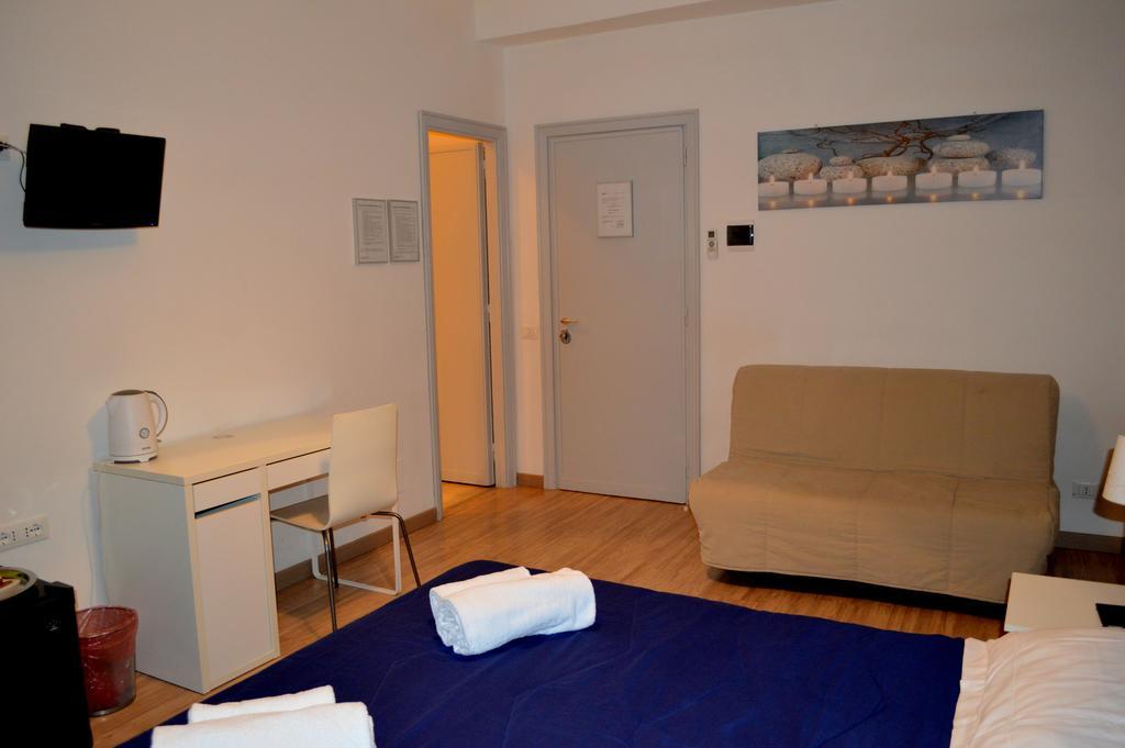 Check-Inn Rooms Рим Екстериор снимка