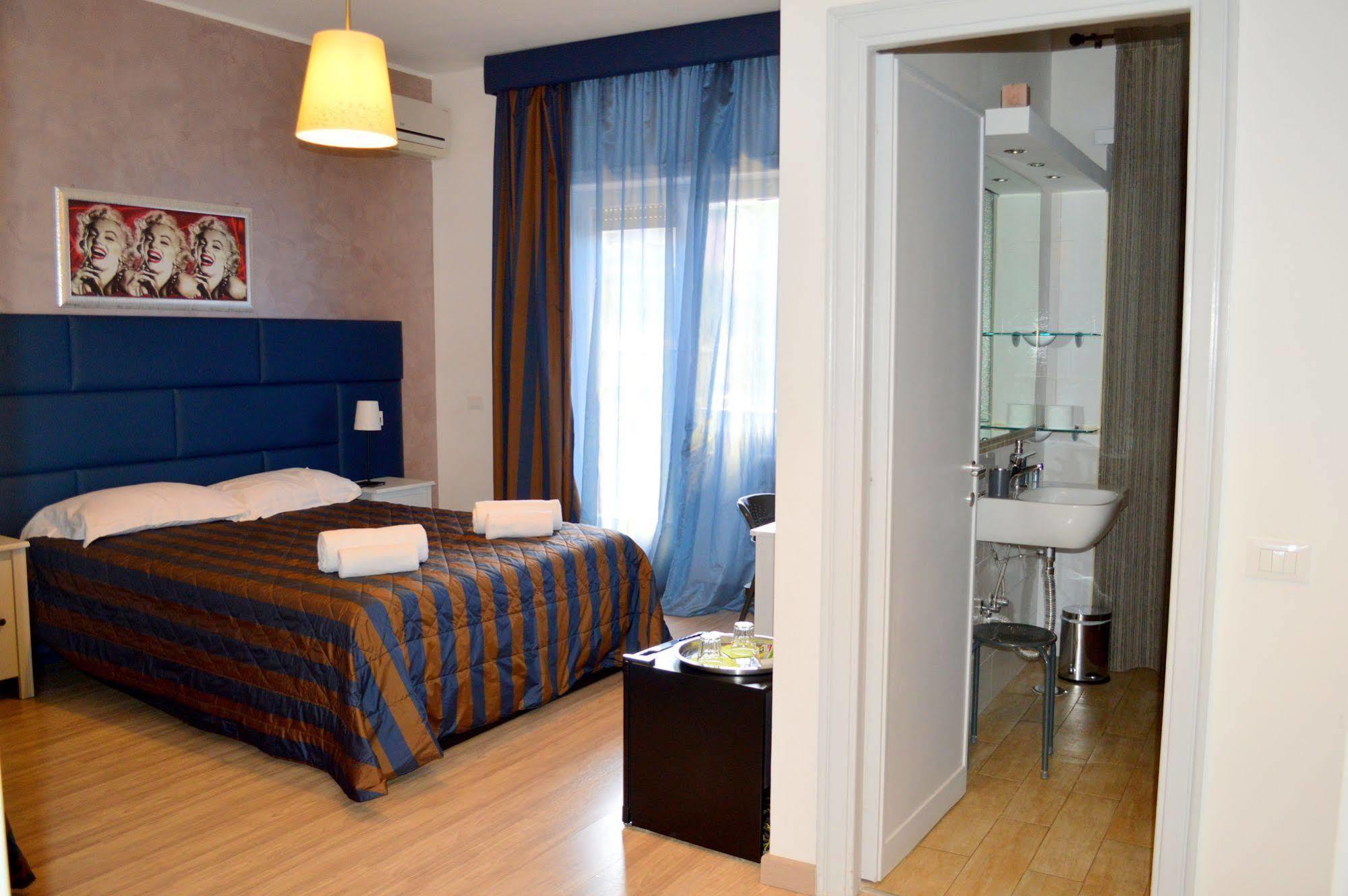 Check-Inn Rooms Рим Екстериор снимка