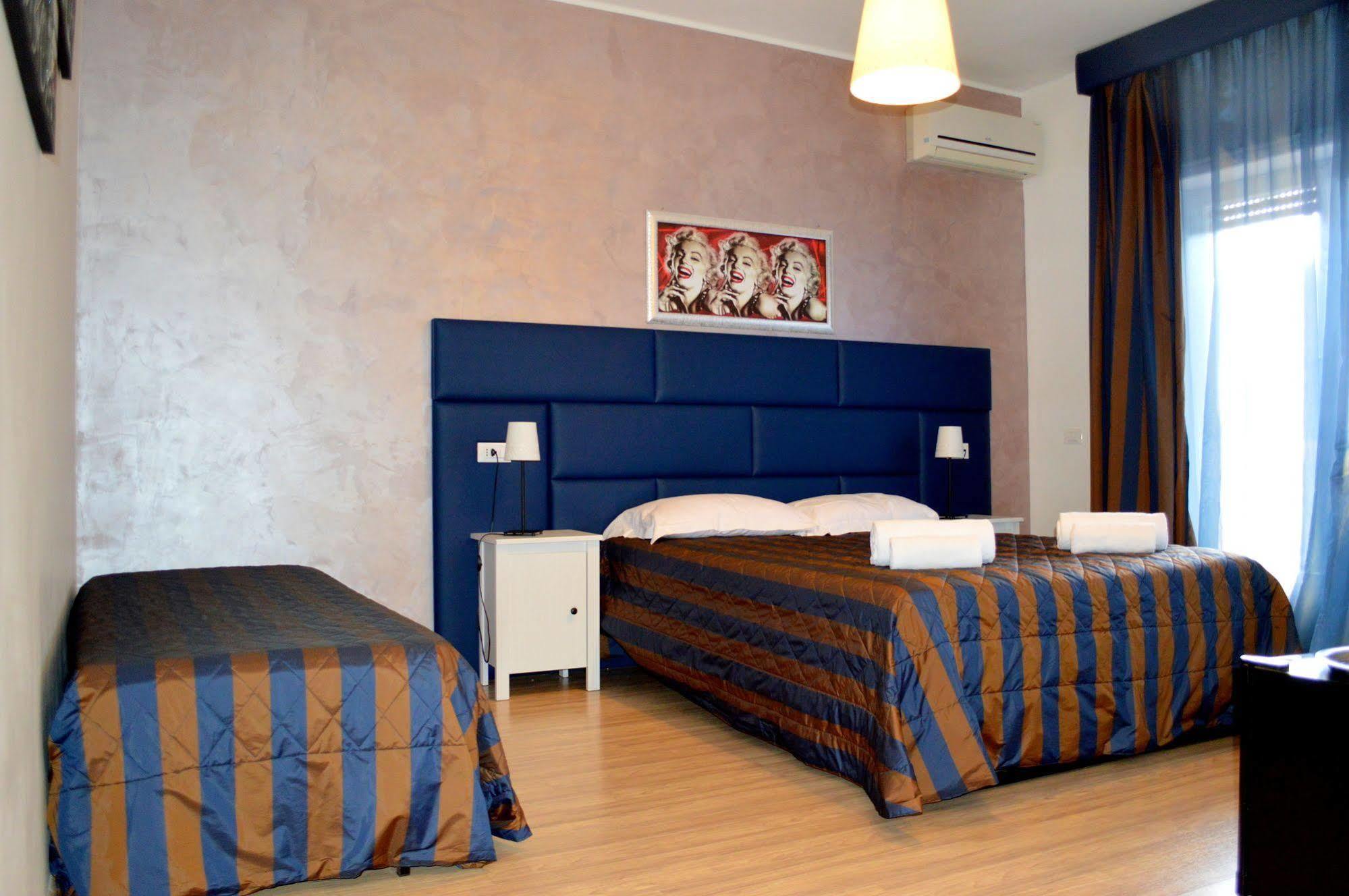 Check-Inn Rooms Рим Екстериор снимка