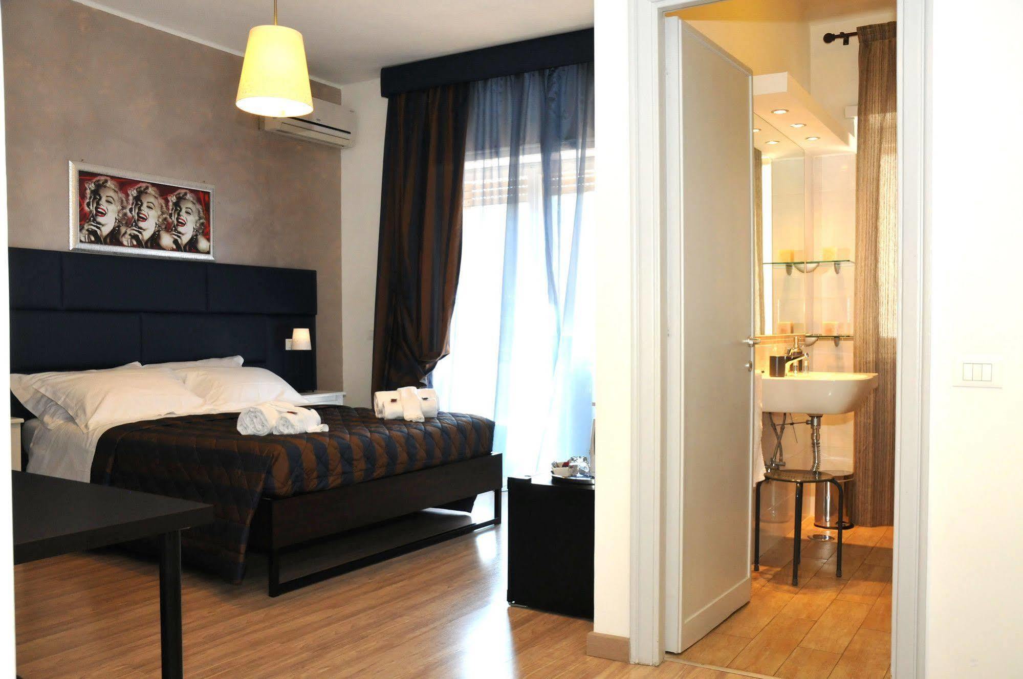 Check-Inn Rooms Рим Екстериор снимка